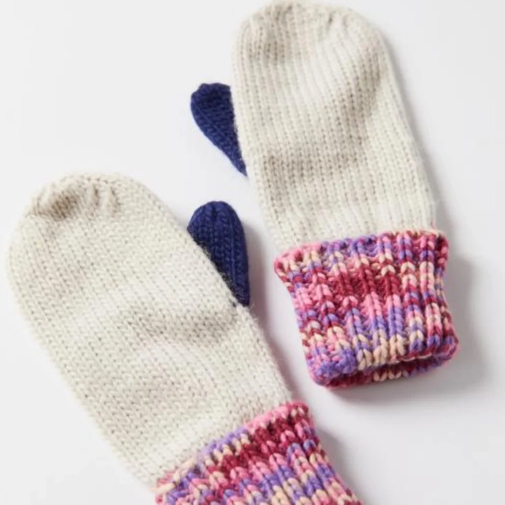 UO- Space Dye Blocked Mittens